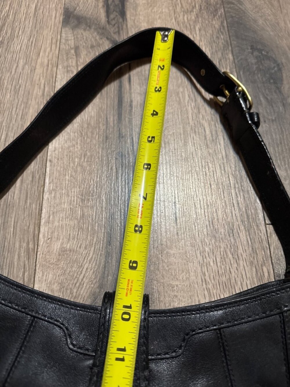 Vintage Coach Hamptons Black Leather Hobo Bag With Brass Clasp & Adjustable Stra - Picture 11 of 16